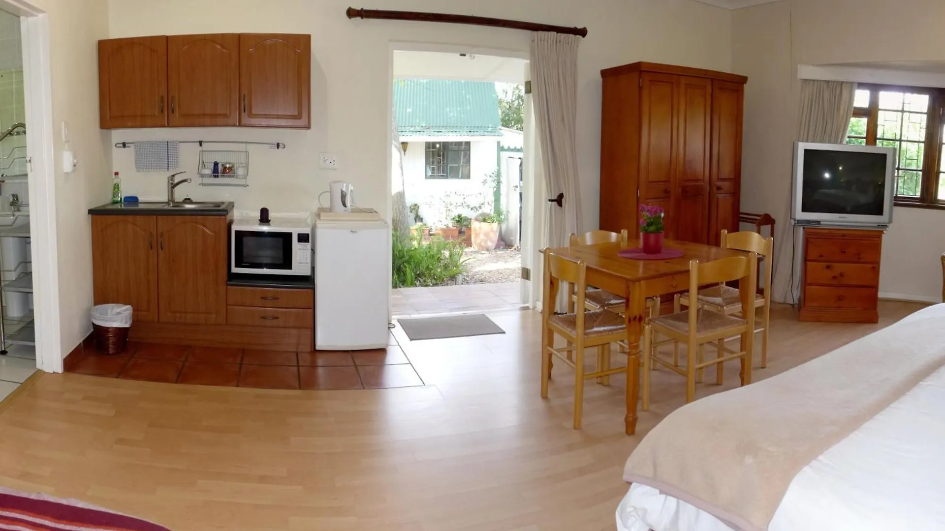 Somer Place B&B Somerset West Couette-café